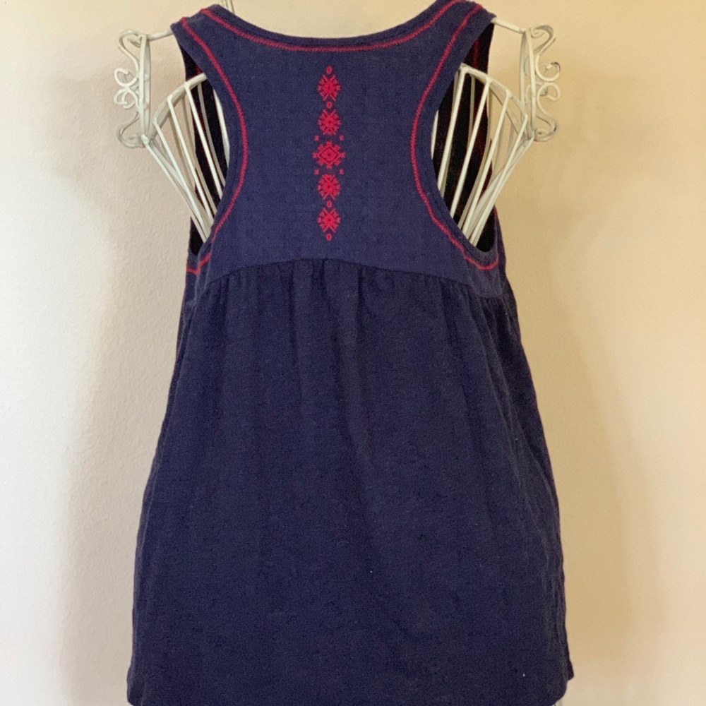 Universal Thread Tank Top - Picture 2 of 3
